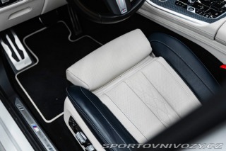 BMW X5 xDrive 40 i M Sport, Masá 2022