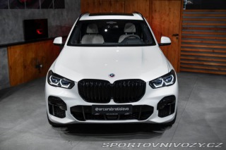 BMW X5 xDrive 40 i M Sport, Masá 2022