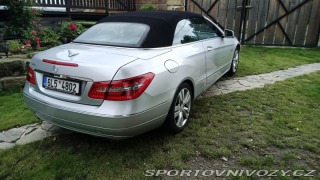 Mercedes-Benz E  2012
