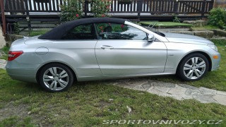 Mercedes-Benz E  2012