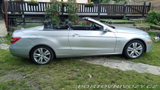 Mercedes-Benz E  2012