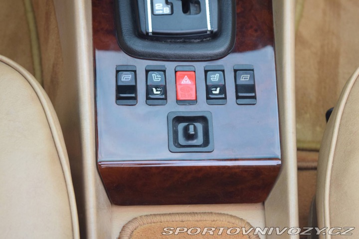 Mercedes-Benz SL 500SL 107 1985