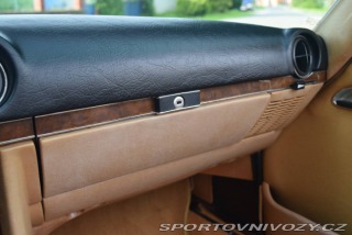 Mercedes-Benz SL 500SL 107 1985