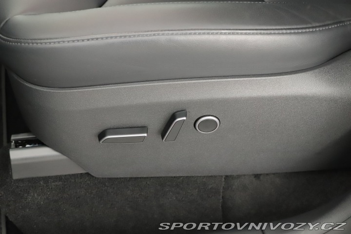 Tesla Model Y . Long Range AWD 79kWh 2023