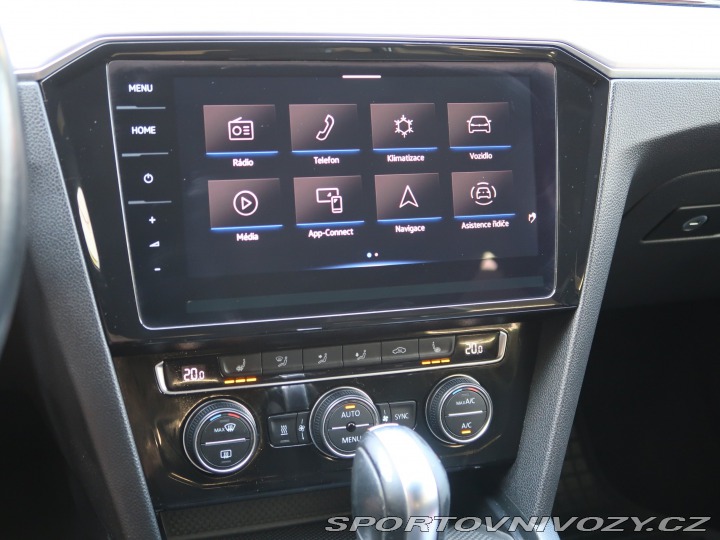 Volkswagen Ostatní modely Passat Highline 2.0 TSI 2019