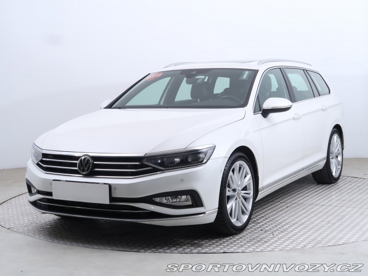 Volkswagen Ostatní modely Passat Highline 2.0 TSI 2019