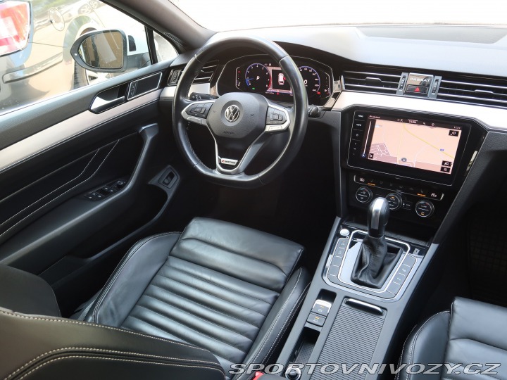 Volkswagen Ostatní modely Passat Highline 2.0 TSI 2019