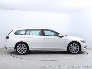 Volkswagen Ostatní modely Passat Highline 2.0 TSI 2019