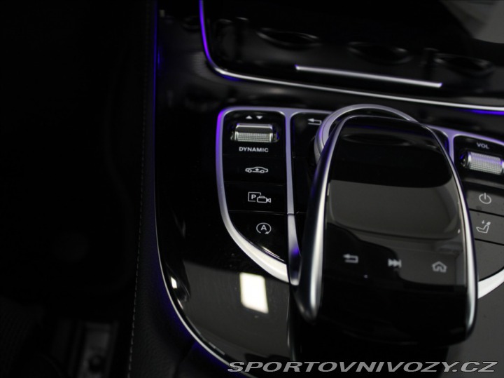 Mercedes-Benz E 3,5 400 4M Vzduch Head-UP 2017