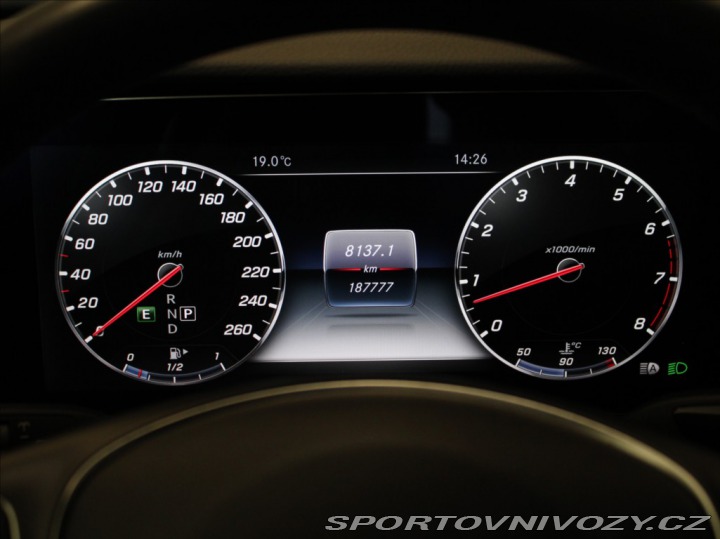 Mercedes-Benz E 3,5 400 4M Vzduch Head-UP 2017