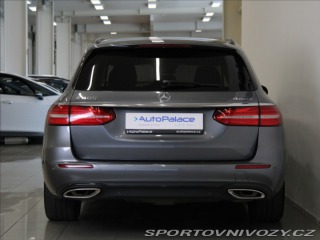 Mercedes-Benz E 3,5 400 4M Vzduch Head-UP 2017