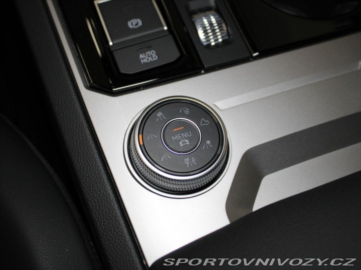 Volkswagen Ostatní modely Touareg 3,0 210kW R-Line VZDUCH T 2023