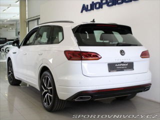 Volkswagen Ostatní modely Touareg 3,0 210kW R-Line VZDUCH T 2023