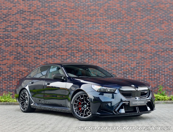 BMW M5 4.4 V8 ehybrid xdrive 53 2024