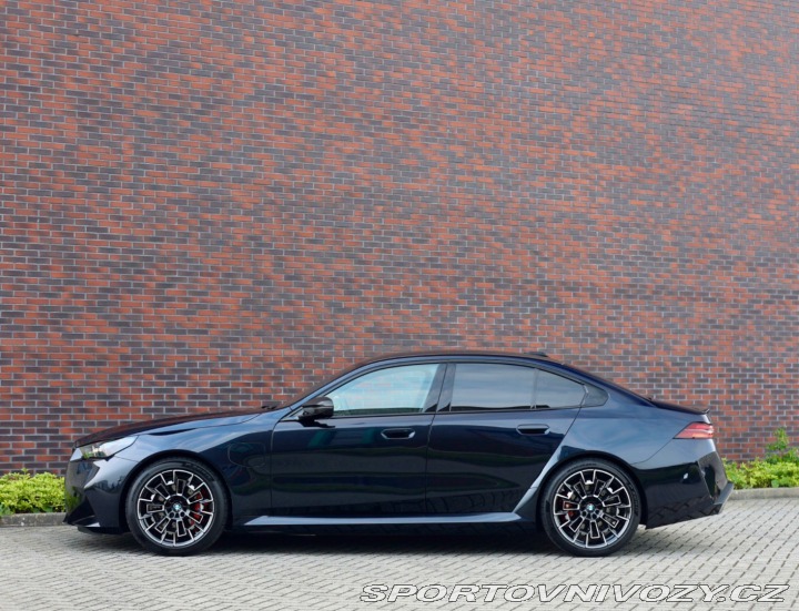 BMW M5 4.4 V8 ehybrid xdrive 53 2024