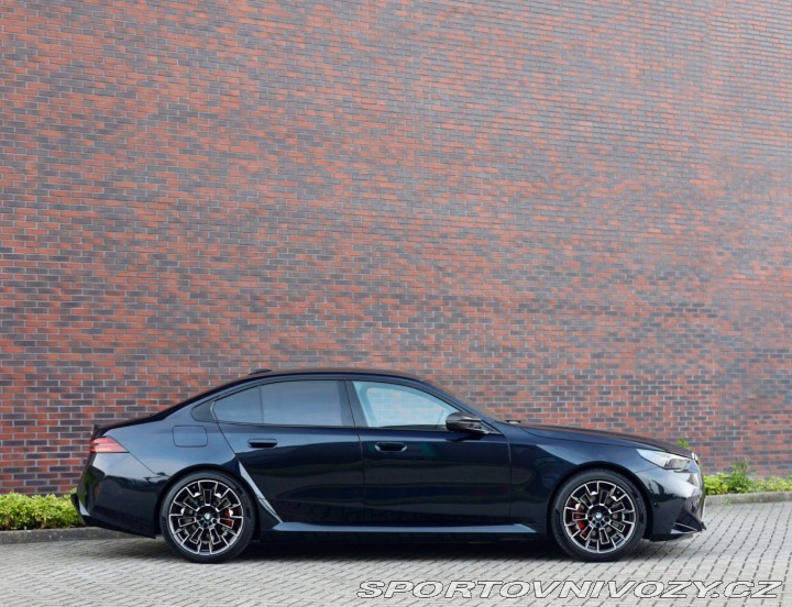 BMW M5 4.4 V8 ehybrid xdrive 53 2024