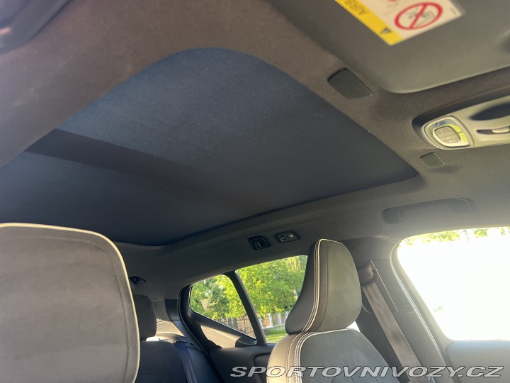 Volvo Ostatní modely XC40 T5R-design 2018