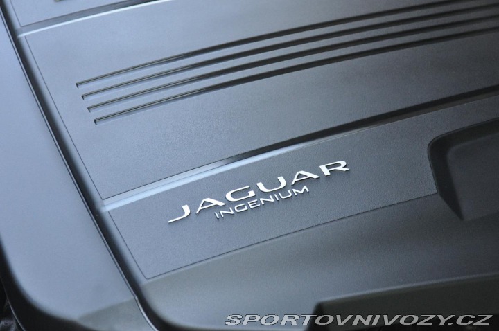 Jaguar F-Type P300 MERIDIAN SERV.KNÍŽKA 2021
