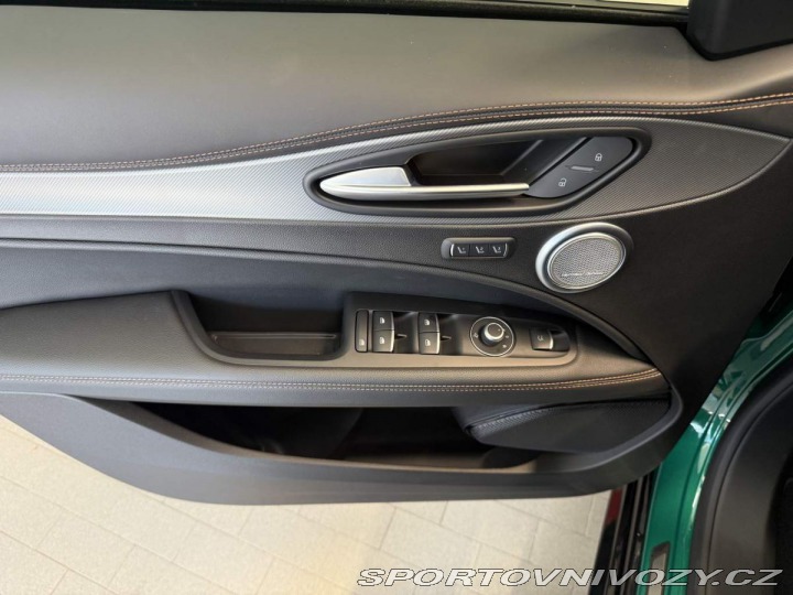 Alfa Romeo Stelvio 2.0 Turbo 280k Q4 AT8 INT 2025