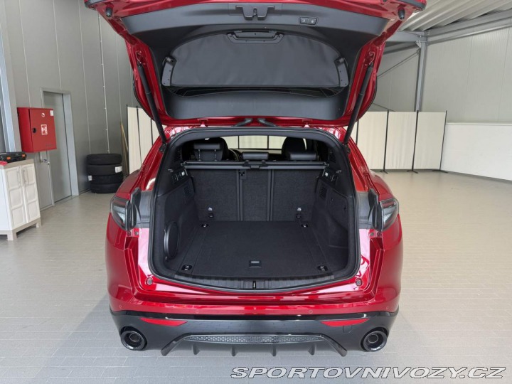 Alfa Romeo Stelvio 2.0 Turbo 280k Q4 AT8 INT 2025