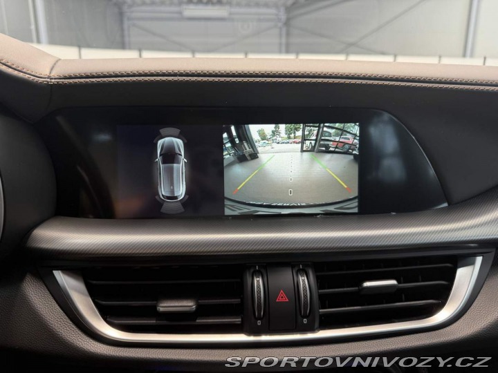 Alfa Romeo Stelvio 2.0 Turbo 280k Q4 AT8 INT 2025
