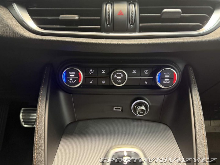 Alfa Romeo Stelvio 2.0 Turbo 280k Q4 AT8 INT 2025