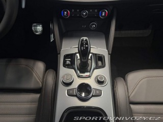 Alfa Romeo Stelvio 2.0 Turbo 280k Q4 AT8 INT 2025