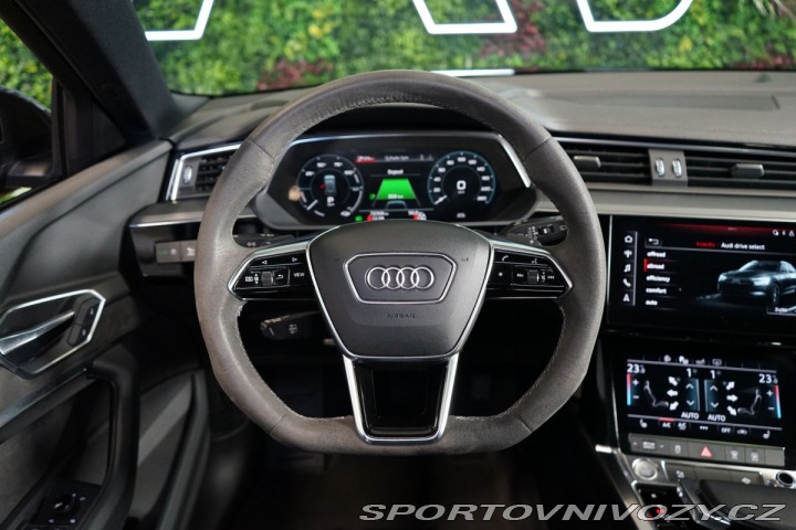 Audi Ostatní modely e-tron 55*QUATTRO*PANO*ZÁRUKA*MA 2020
