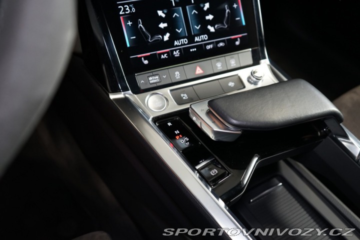 Audi Ostatní modely e-tron 55*QUATTRO*PANO*ZÁRUKA*MA 2020
