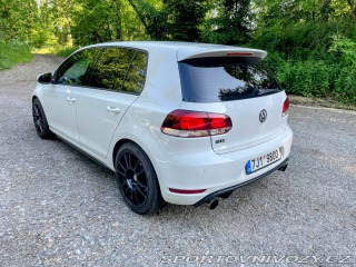 Volkswagen Golf 6 GTI 2009