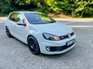 Volkswagen Golf 6 GTI 2009