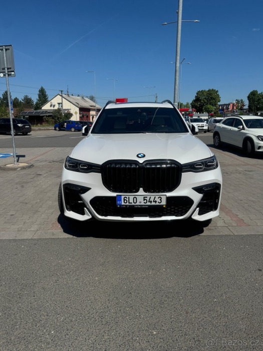 BMW X7 40d Mpaket, 2021, 7míst,