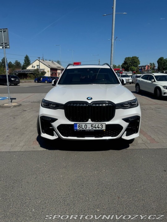 BMW X7 40d Mpaket, 2021, 7míst, 2021