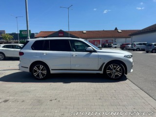 BMW X7 40d Mpaket, 2021, 7míst, 2021