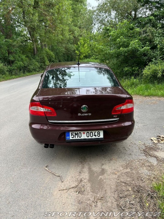 Škoda Superb 2,0 2 2008