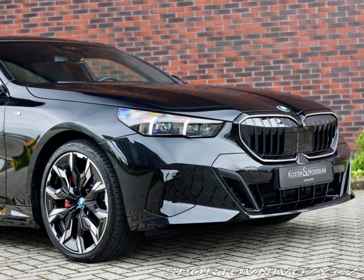 BMW 5 Touring 550e xDrive M S 2025