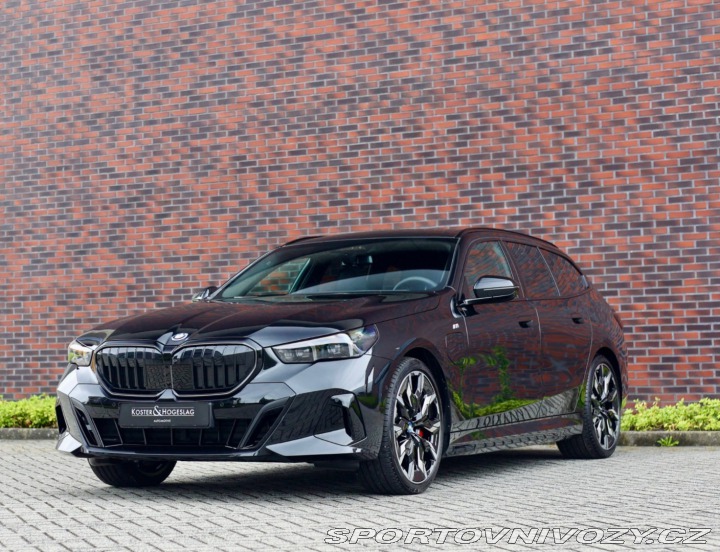 BMW 5 Touring 550e xDrive M S 2025