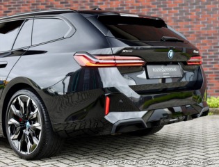 BMW 5 Touring  550e  xDrive M S 2025