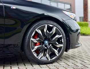 BMW 5 Touring  550e  xDrive M S 2025