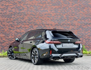 BMW 5 Touring  550e  xDrive M S 2025