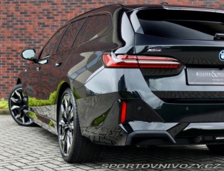 BMW 5 Touring  550e  xDrive M S 2025