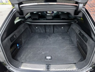 BMW 5 Touring  550e  xDrive M S 2025