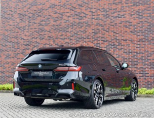 BMW 5 Touring  550e  xDrive M S 2025