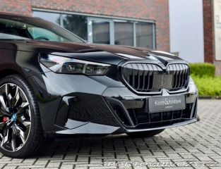 BMW 5 Touring  550e  xDrive M S 2025