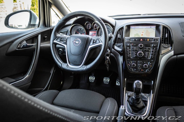 Opel Astra Sport Tourer ST 2.0 CDTI 2014