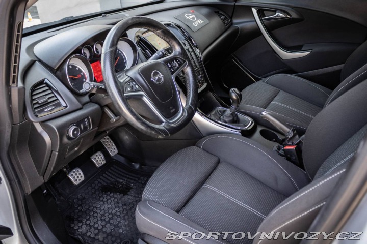 Opel Astra Sport Tourer ST 2.0 CDTI 2014