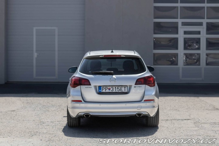 Opel Astra Sport Tourer ST 2.0 CDTI 2014