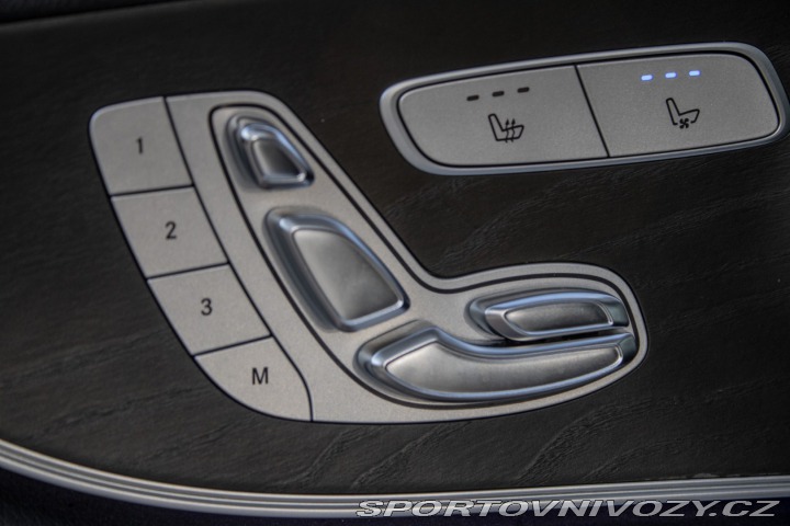 Mercedes-Benz E Kupé 200 4matic A/T 2019