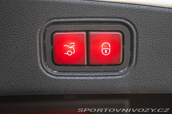 Mercedes-Benz E Kupé 200 4matic A/T 2019