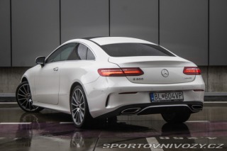 Mercedes-Benz E Kupé  200 4matic A/T 2019